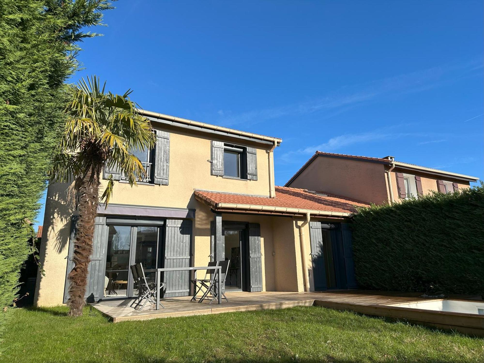 Sunny House - Villa 4 Chambres - Saint Genis Les Ollieres Εξωτερικό φωτογραφία