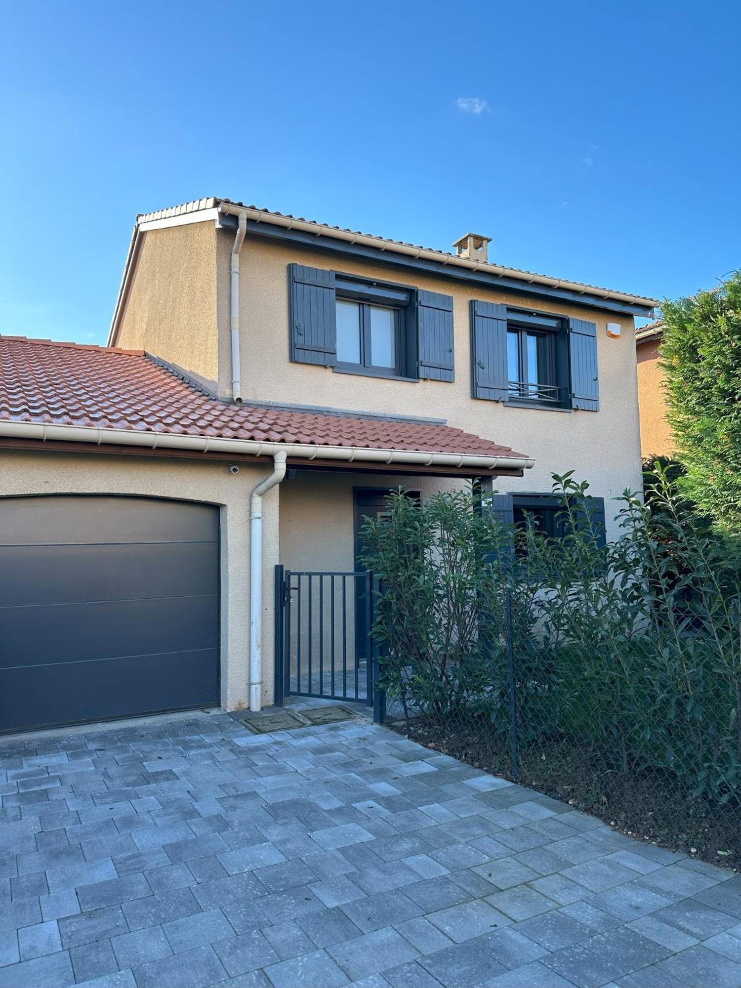 Sunny House - Villa 4 Chambres - Saint Genis Les Ollieres Εξωτερικό φωτογραφία